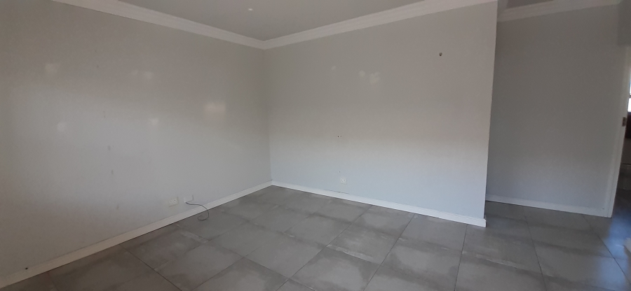 Commercial Property for Sale in Cambridge Eastern Cape